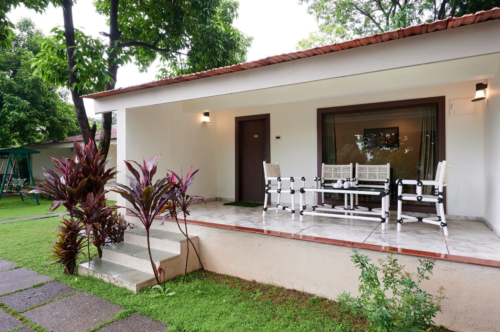 Stay — Cottage Private Verandah Seating