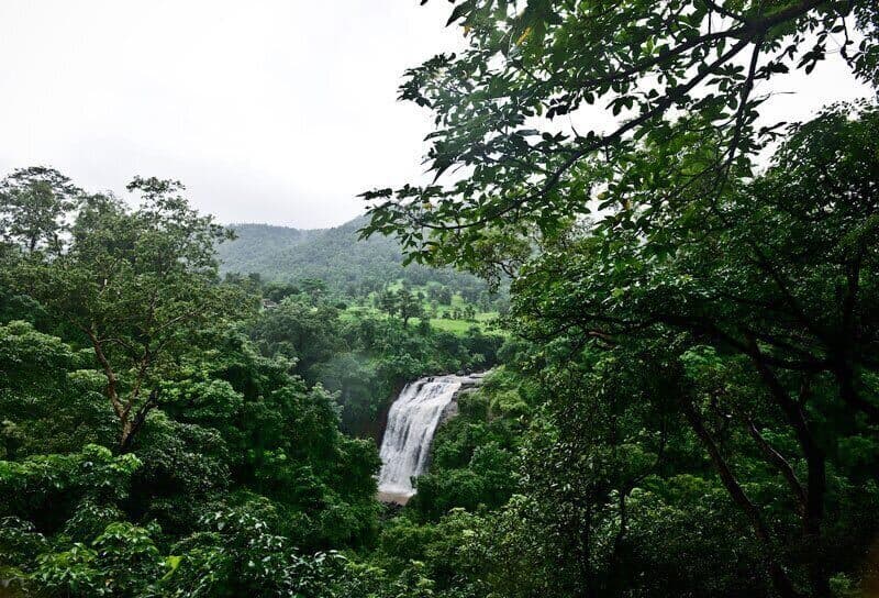 Monsoon waterfall near Manas Resort Igatpuri — weekend trip from Pune