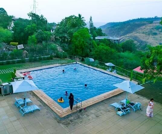 Infinity Pool - Dive into scenic luxury