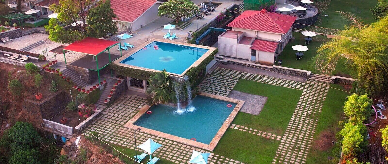 Infinity Pool - Premium aquatic experience