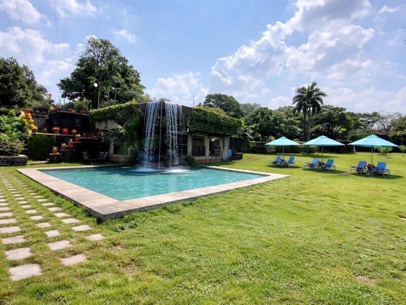 Infinity Pool - Scenic swimming experience