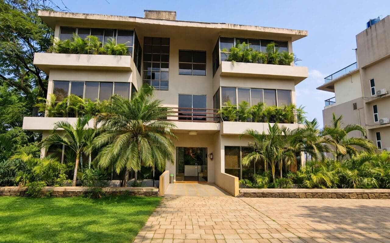 Koi Vista room – Manas View 2