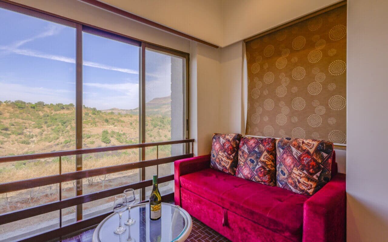 Koi Vista Room  – Nature View