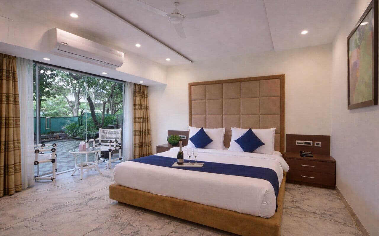 Macaw Villa